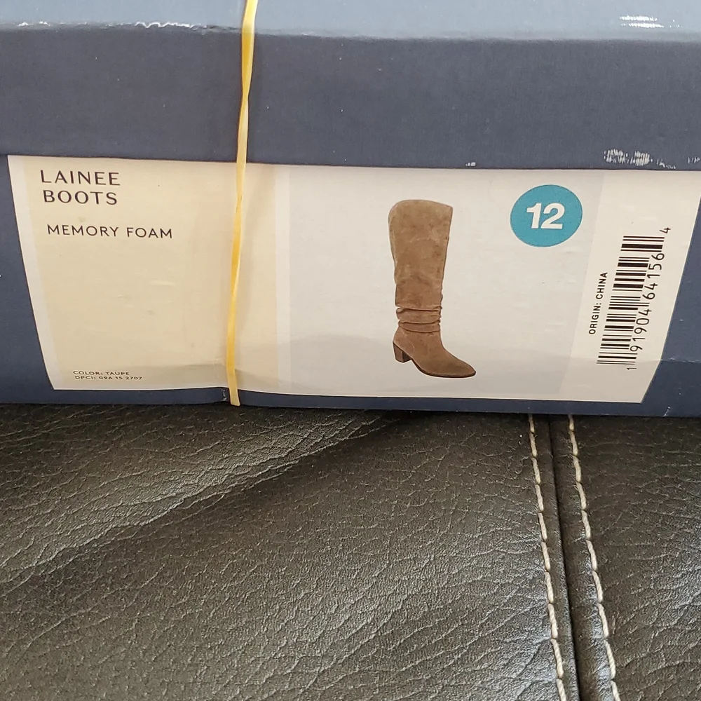 Universal Thread Lainee Tall Taupe Beige Heeled Scrunch Knee High Boots NWT - Picture 2 of 3